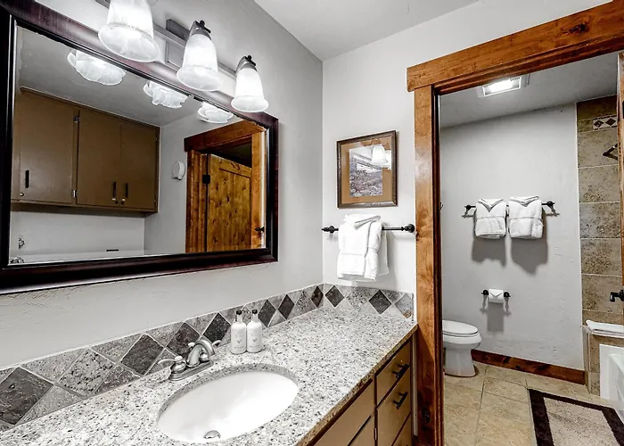 613 Tamarack *