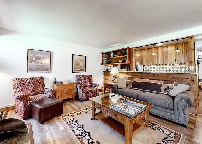 Apartment 613 Tamarack Wilson