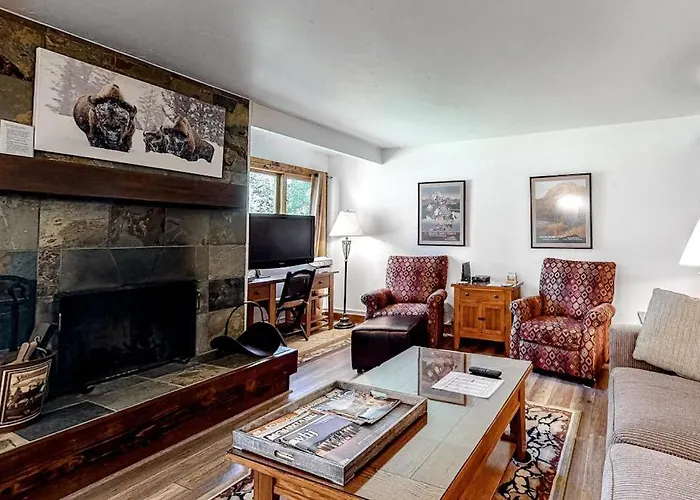 613 Tamarack